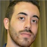 Laureato in biologia evoluzionistica a pieni voti impartisce lezioni a studenti di scuola primaria e secondaria